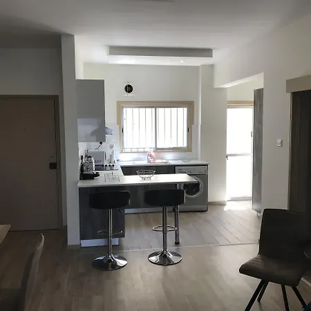 Karouana Two Bedroom Lägenhet